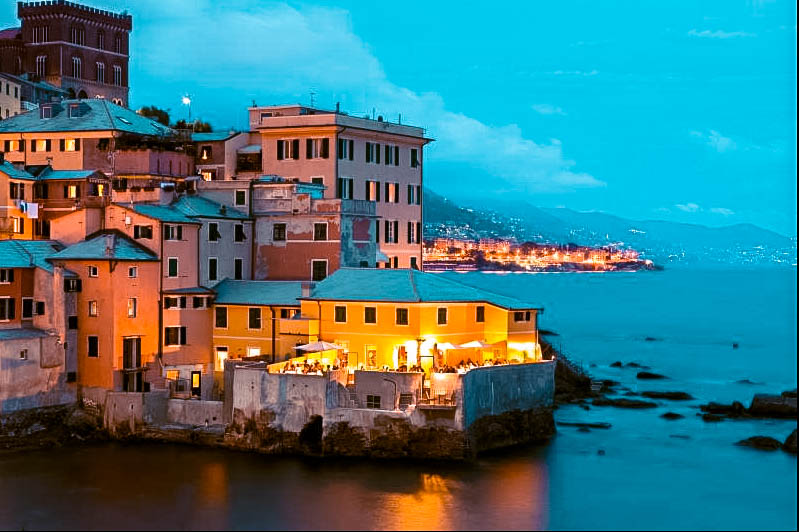 Dove mangiare a Genova sul mare Ristorante capo di santa chiara Boccadasse italia Passione Passaporto